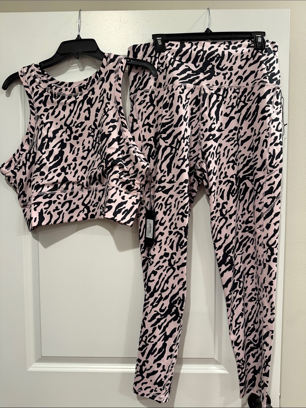 Tail Active Pink & Black Animal Print High-Waist Leggings and Cropped Tank Set